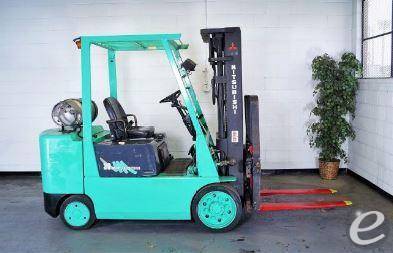 1996 Mitsubishi FGC30 LP Gas Forkli...
