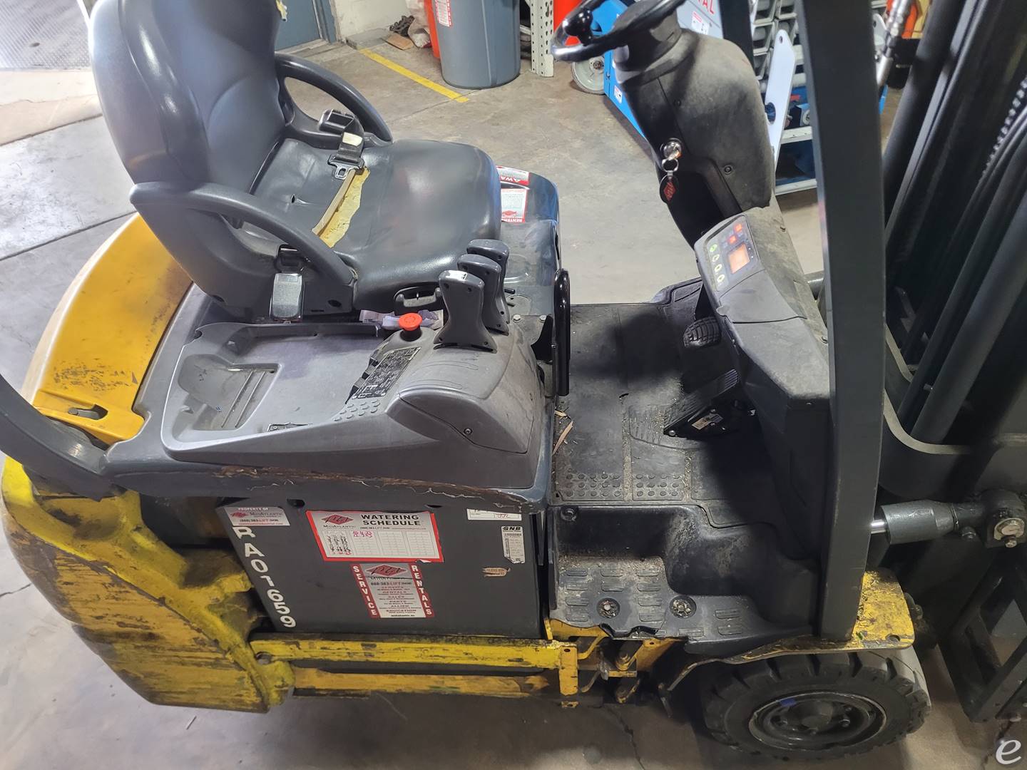 2013 Komatsu FB18MU-12 Electric Forklift - 123Forklift