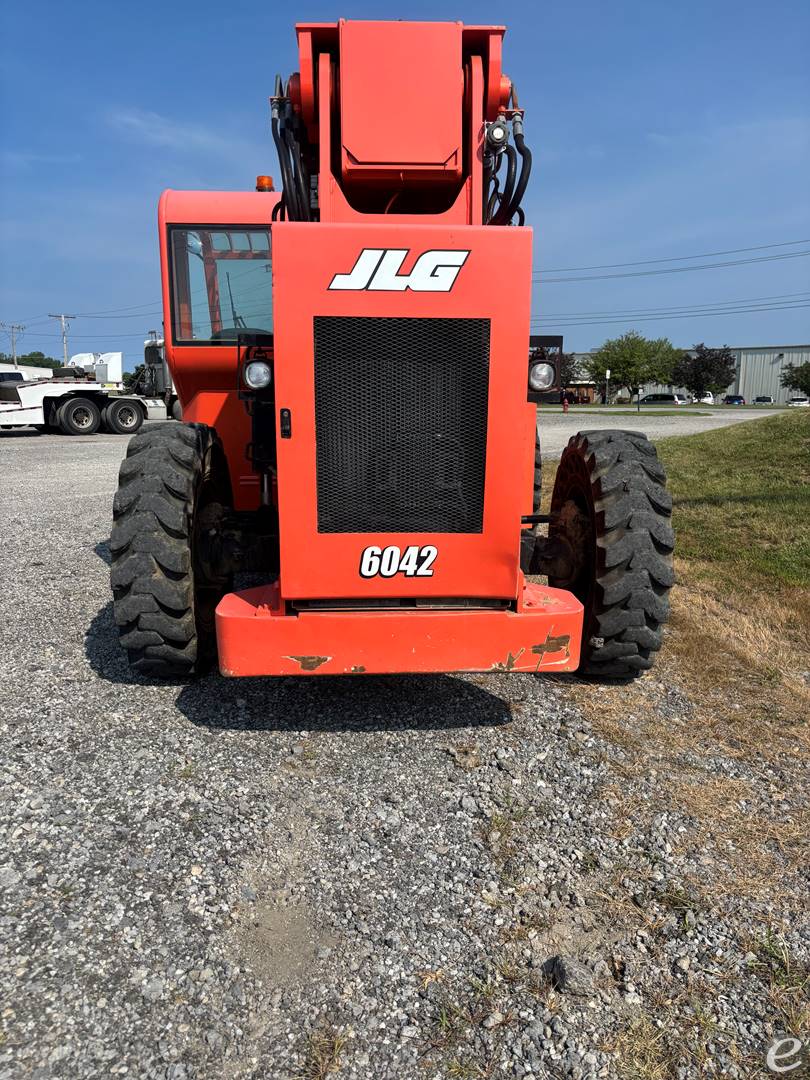 2014 JLG 6042