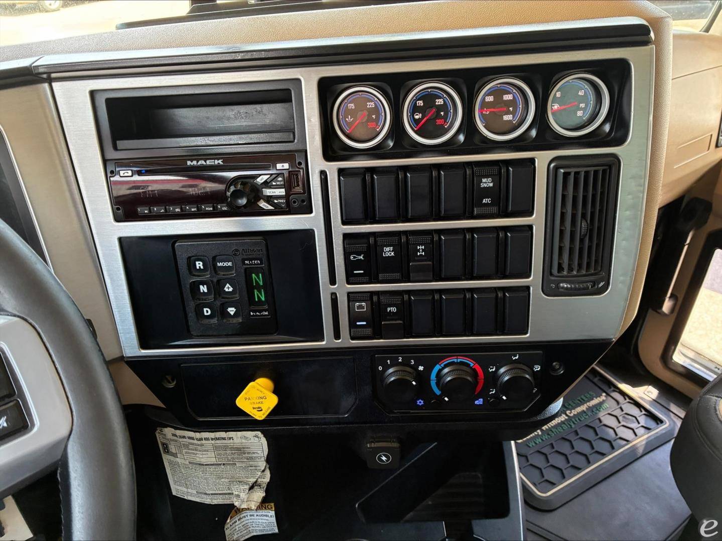 2020 Mack GRANITE 64FR