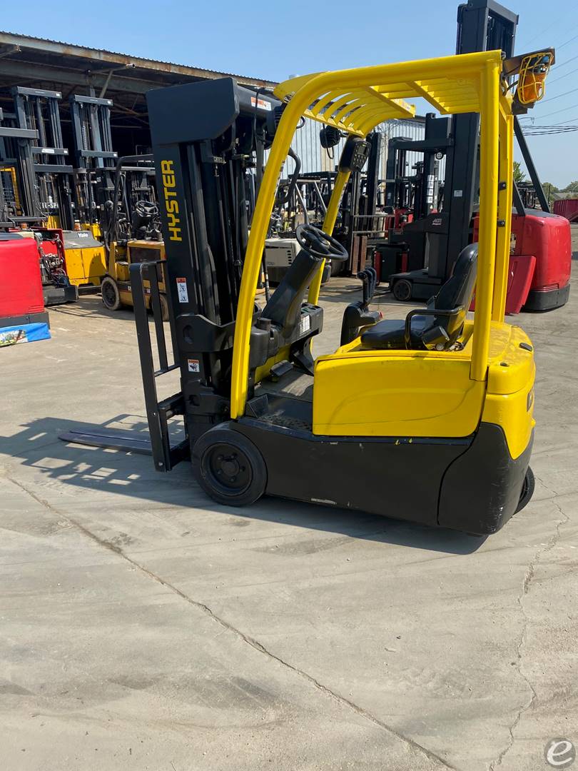 2011 Hyster J30XNT Electric Forklift - 123Forklift