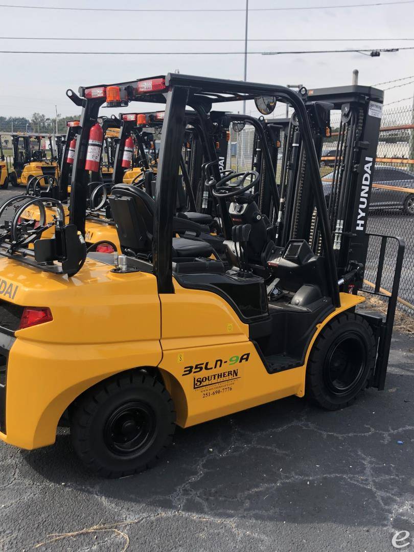 2023 Lp Gas Hyundai 35ln 9a Pneumatic Tire 4 Wheel Sit Down 