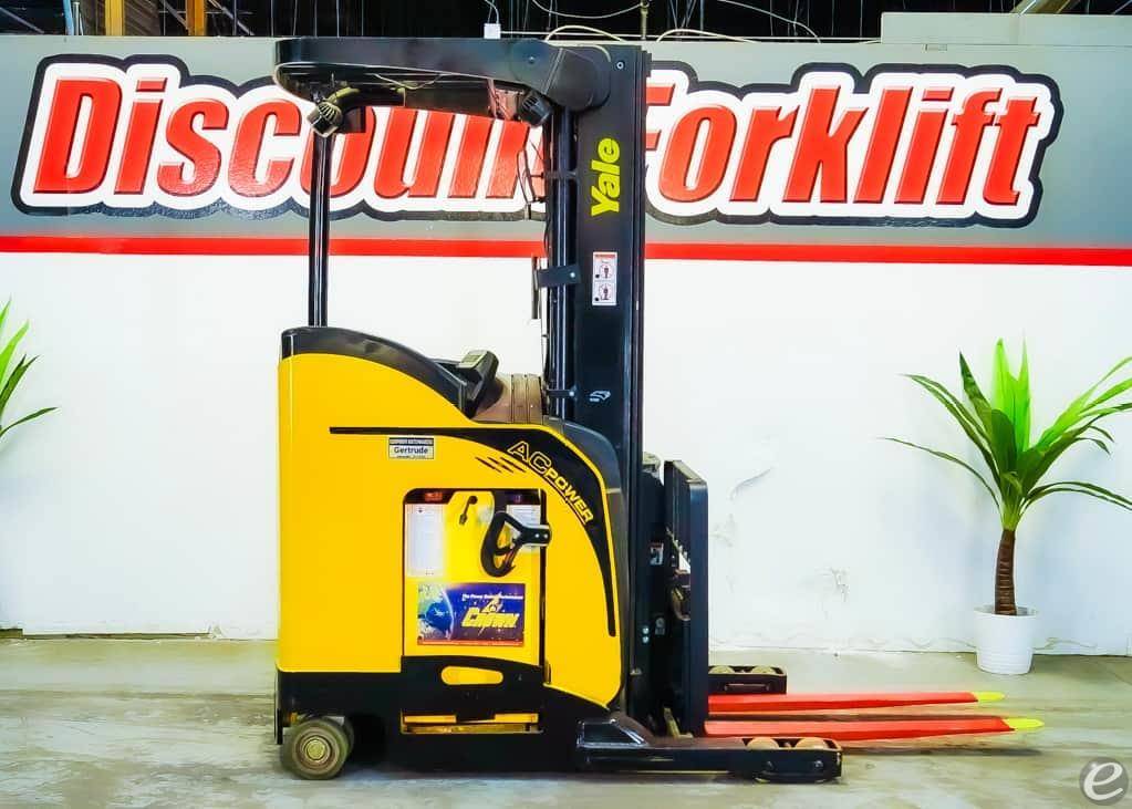 2020 Yale NR045 Electric Reach Truc...