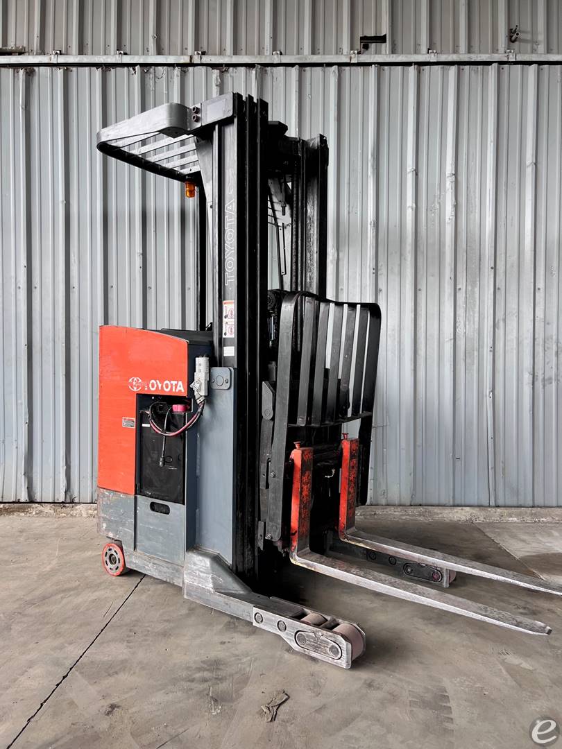 2006 Toyota 7BRU18 Electric Reach Truck - 123Forklift