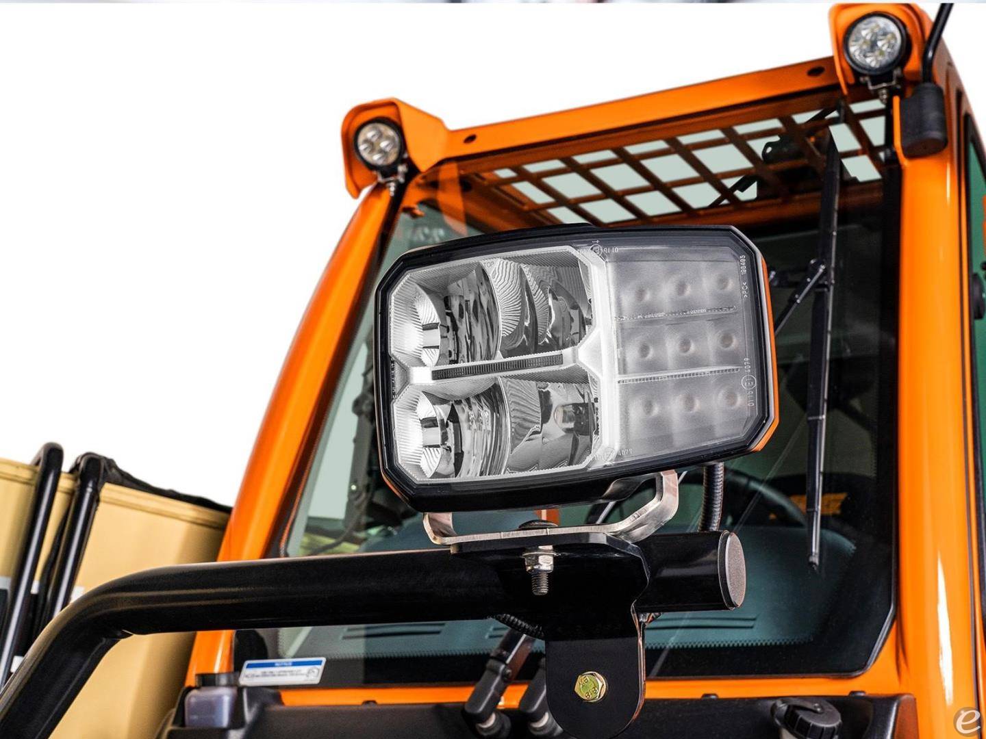 2026 JLG 2733