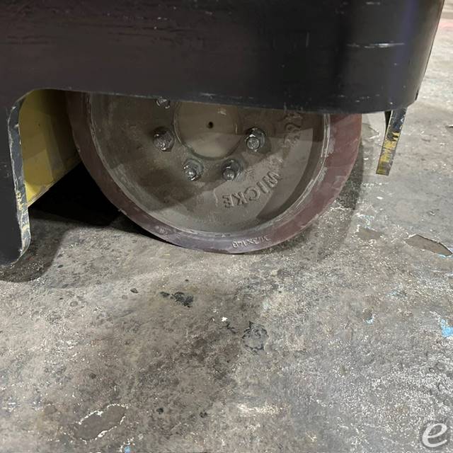 2021 Yale NR045EB
