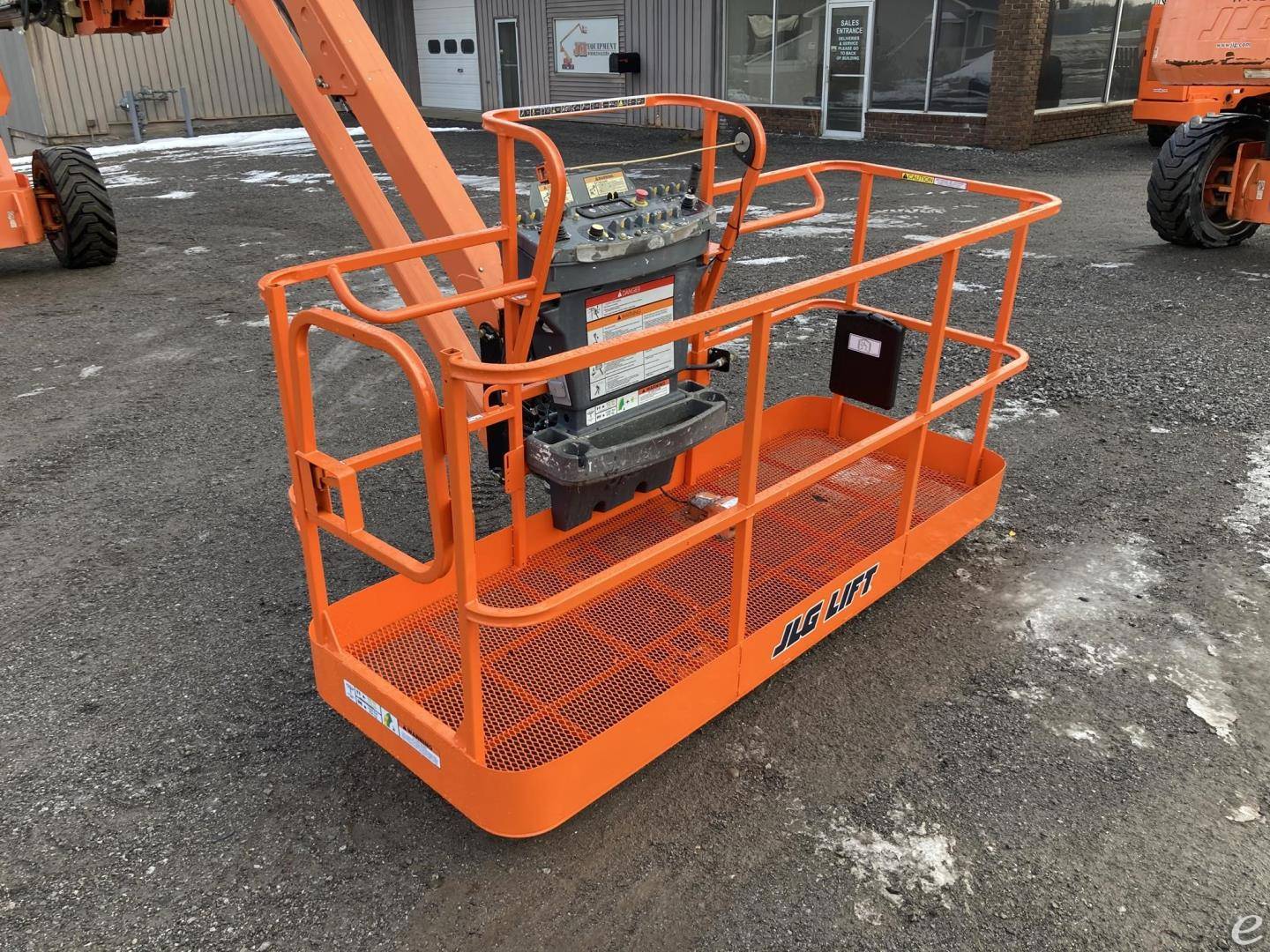 2013 JLG 1350SJP