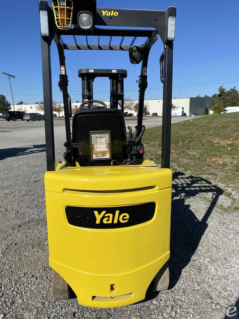 2017 Yale ERC-040VAN