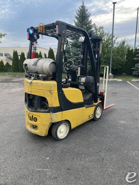 2017 Yale GLC030VXNRAE082