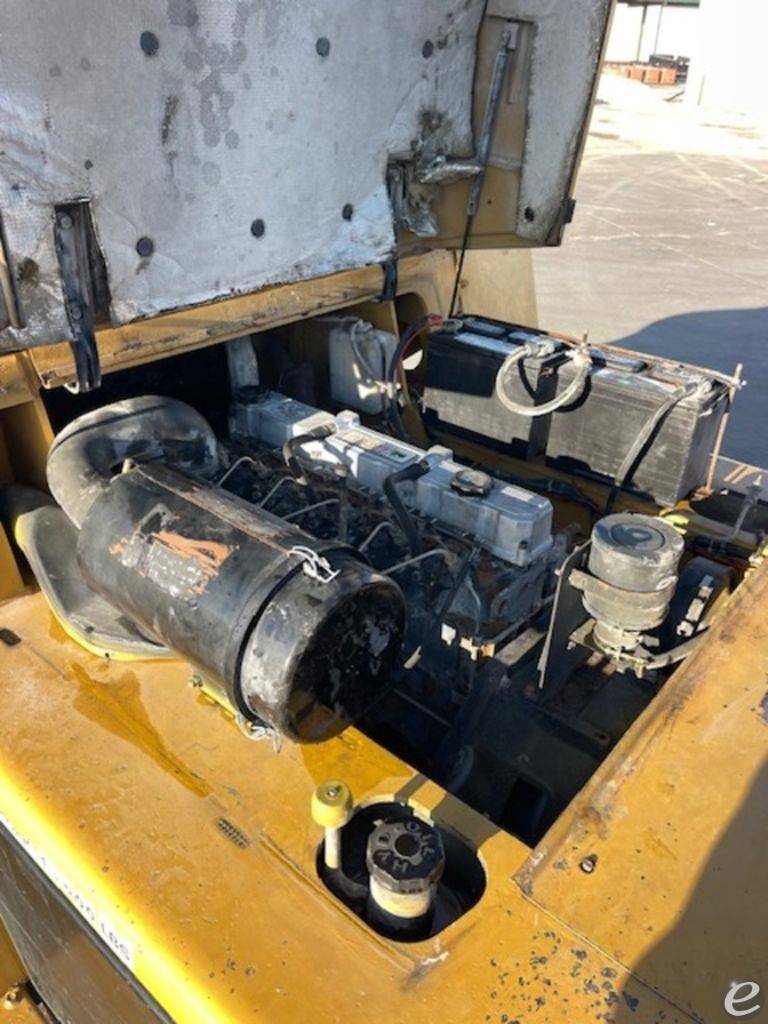 2005 Cat DP70