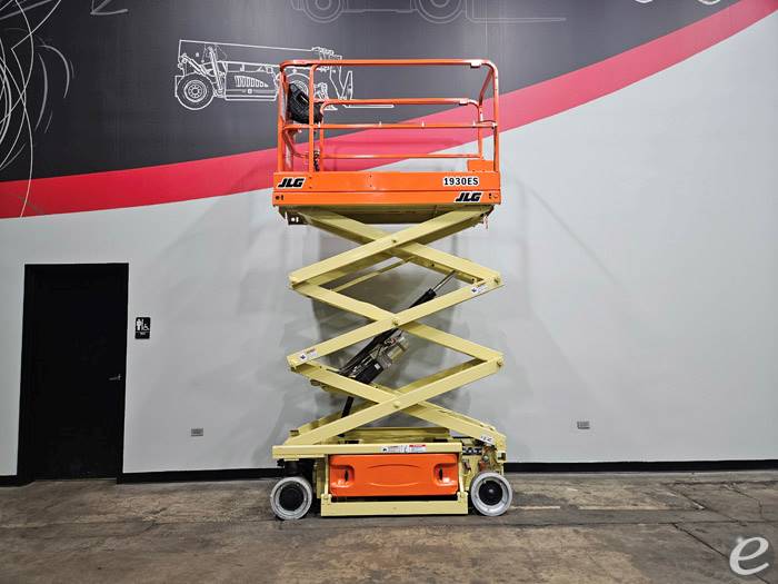 2019 JLG 1930ES