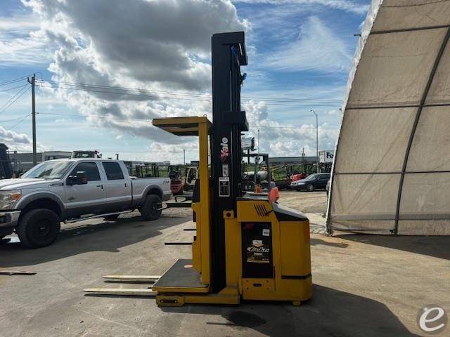 2023 Yale OS030BF