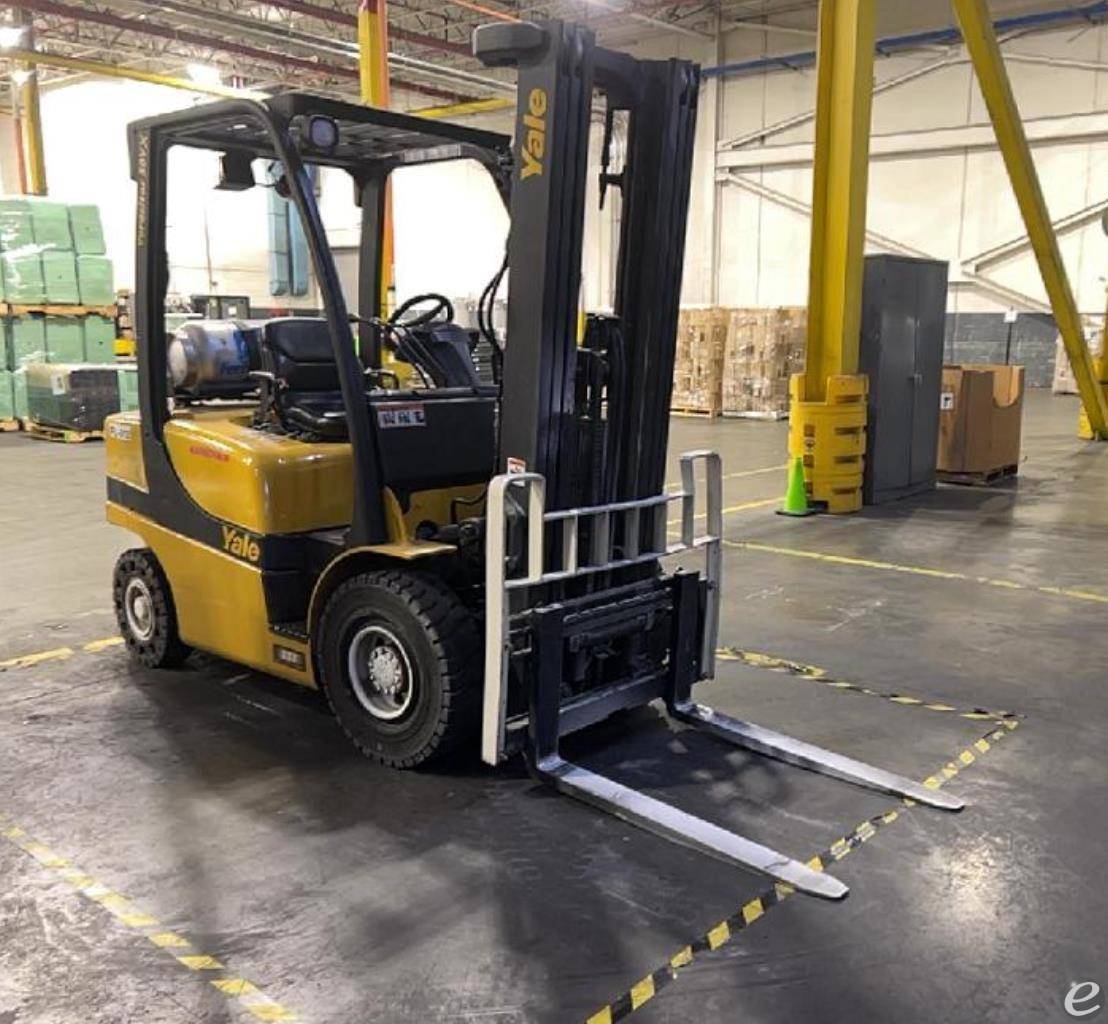 2011 Yale GLP050VX