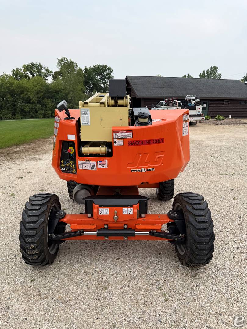 2019 JLG 340AJ