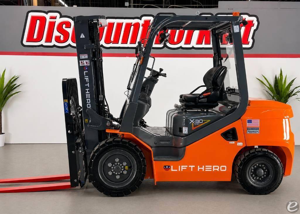 2026 Lift Hero CPCD30-X- MODEX