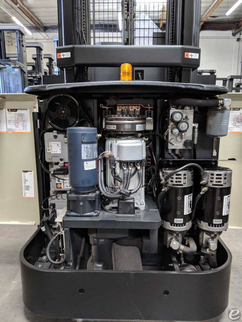 2014 Crown SP3520-30