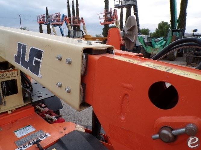 2019 JLG T350