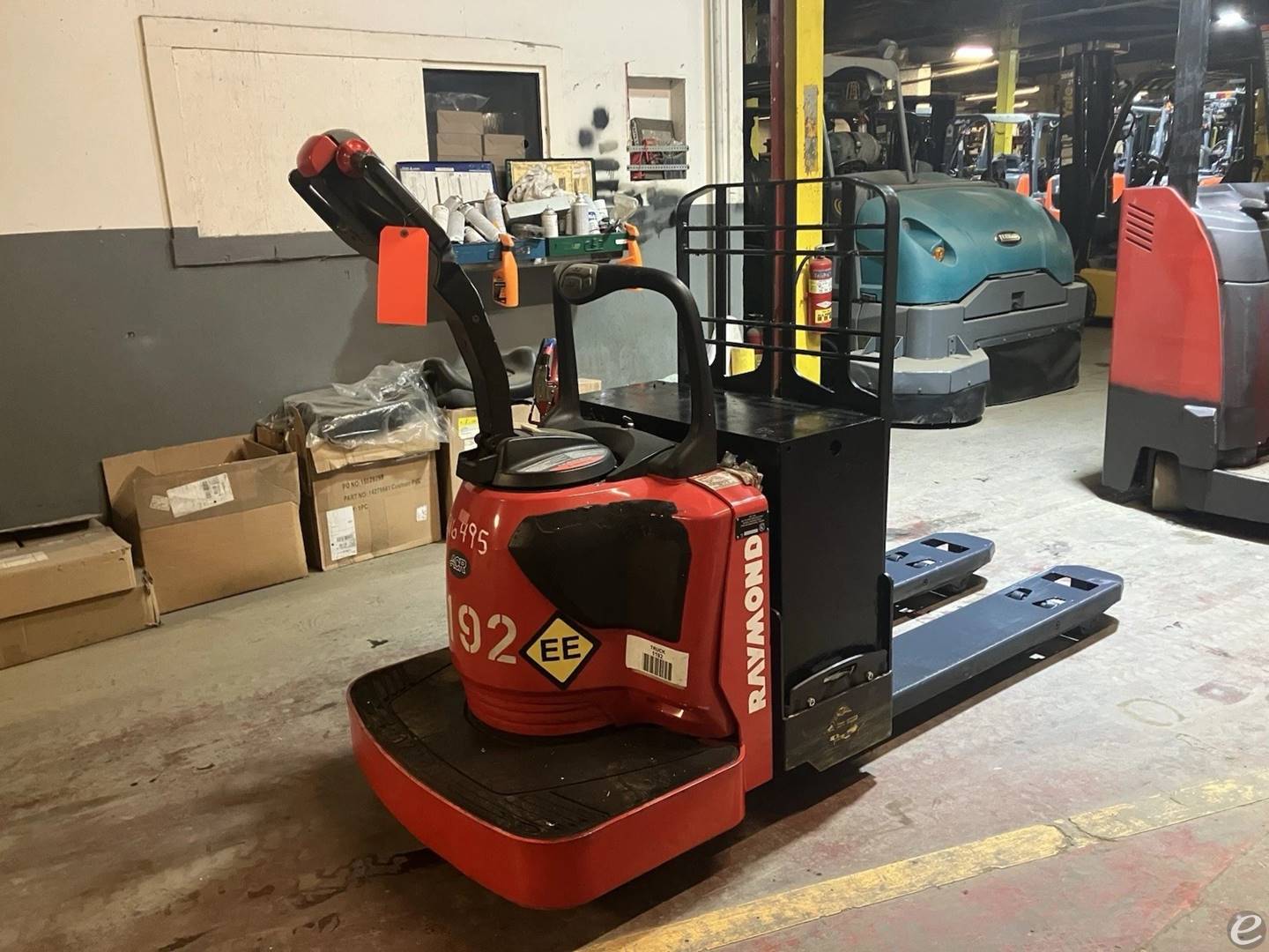 2015 Raymond 8410
