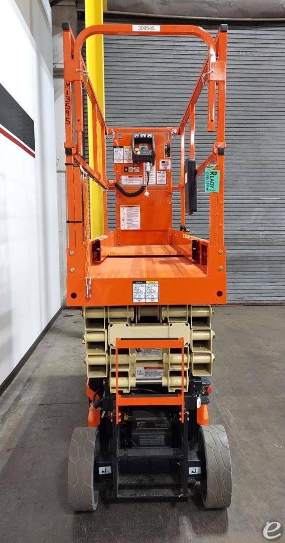 2015 JLG 2632ES