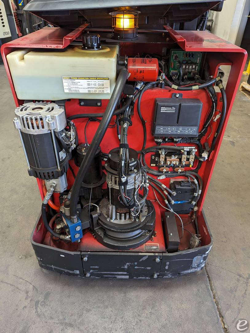 2010 Raymond 560-OPC30TT