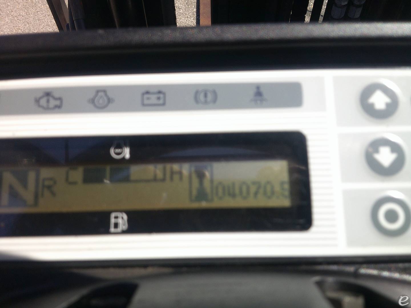 2008 Nissan MCP1F2A25LV