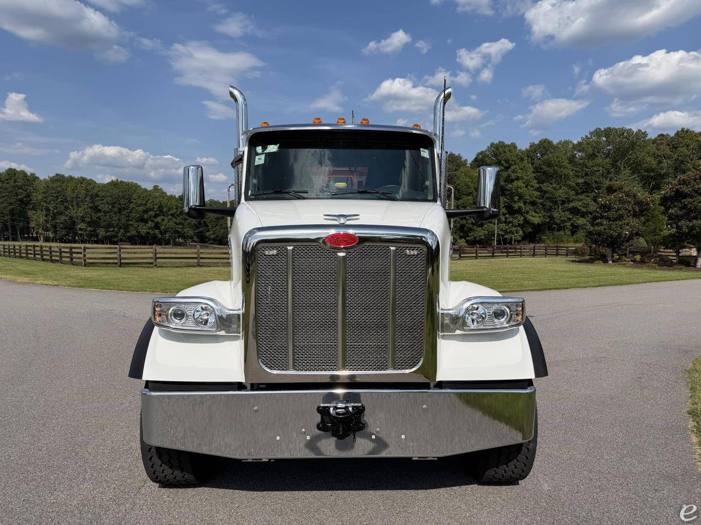 2027 Peterbilt 567