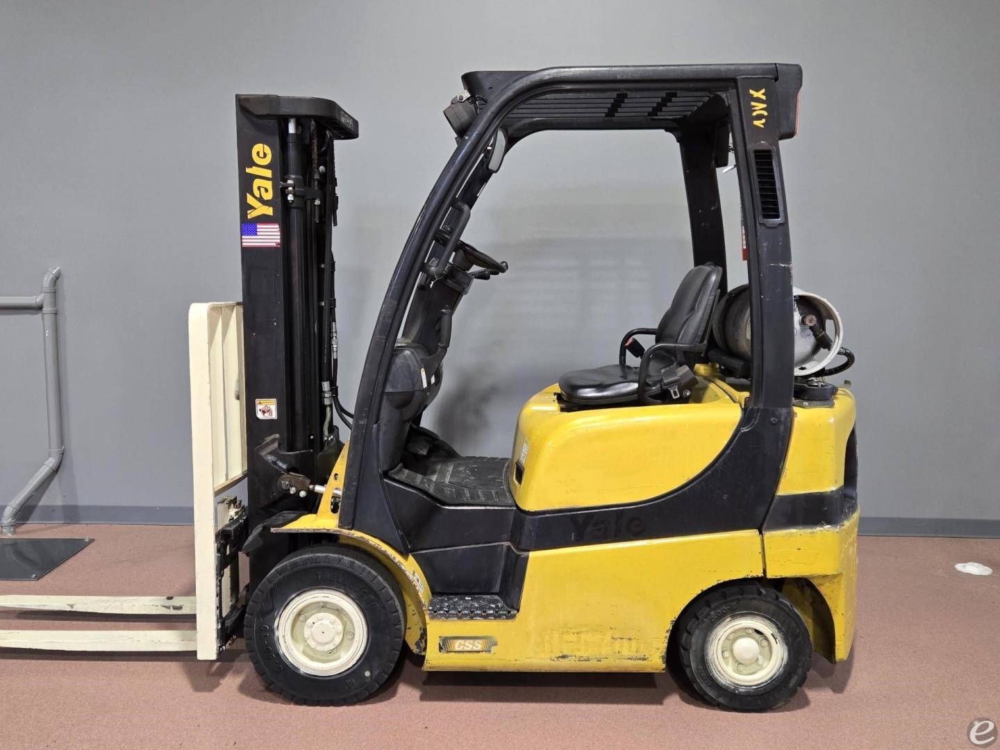 2016 Yale GLP040SVX LP Gas Forklift...