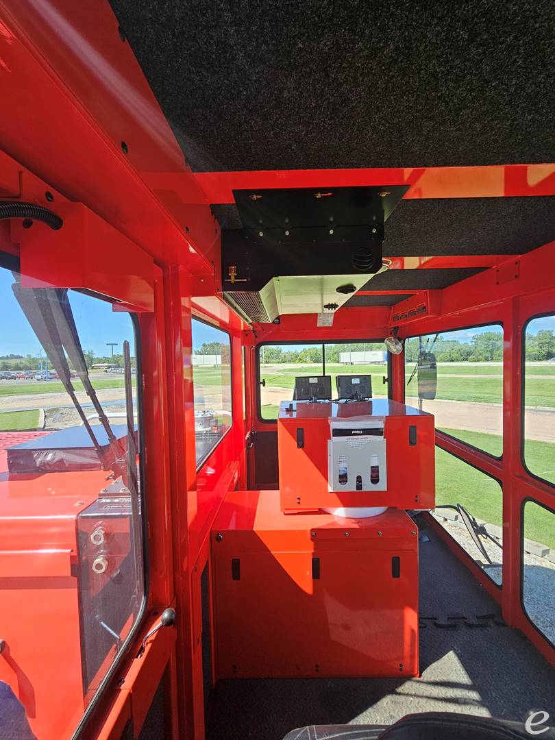 2023 Shuttlewagon NVX6030