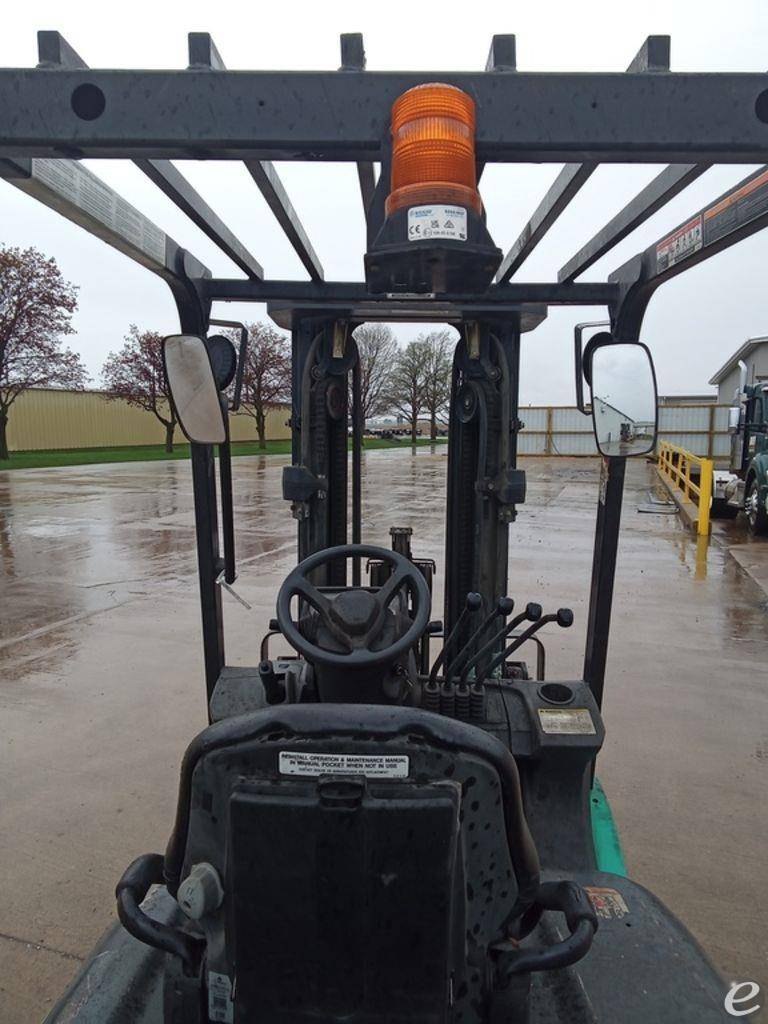 2020 Mitsubishi FG25N