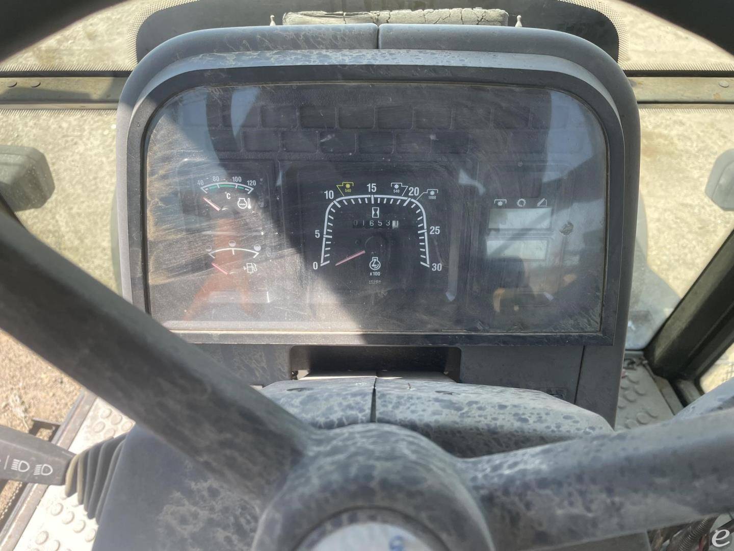 1996 New Holland 6640