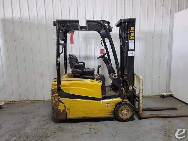 2016 Yale ERP040VT Electric Forklif...