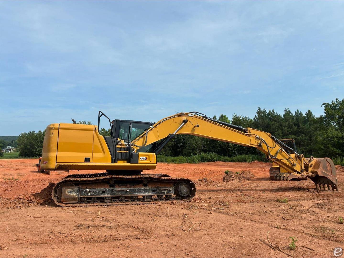 2020 Cat 320