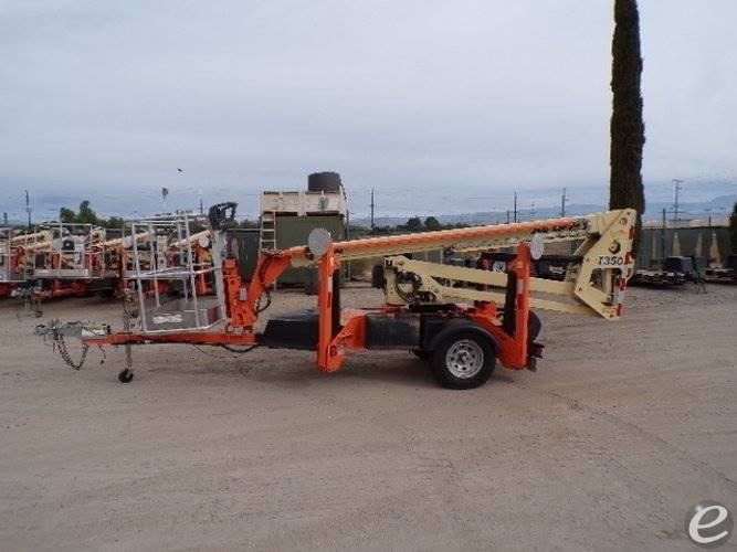 2019 JLG T350