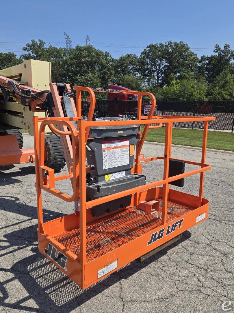 2016 JLG 450AJ