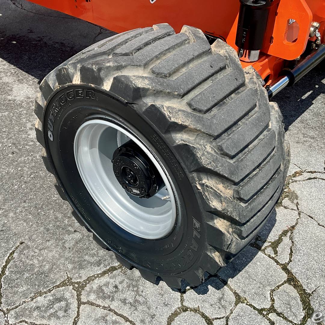 2016 JLG 450AJ