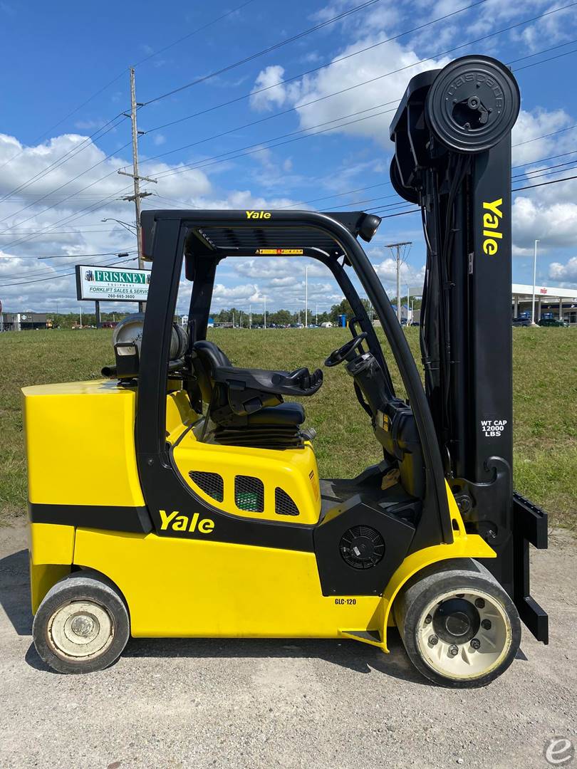 2011 Yale GLC120VXN