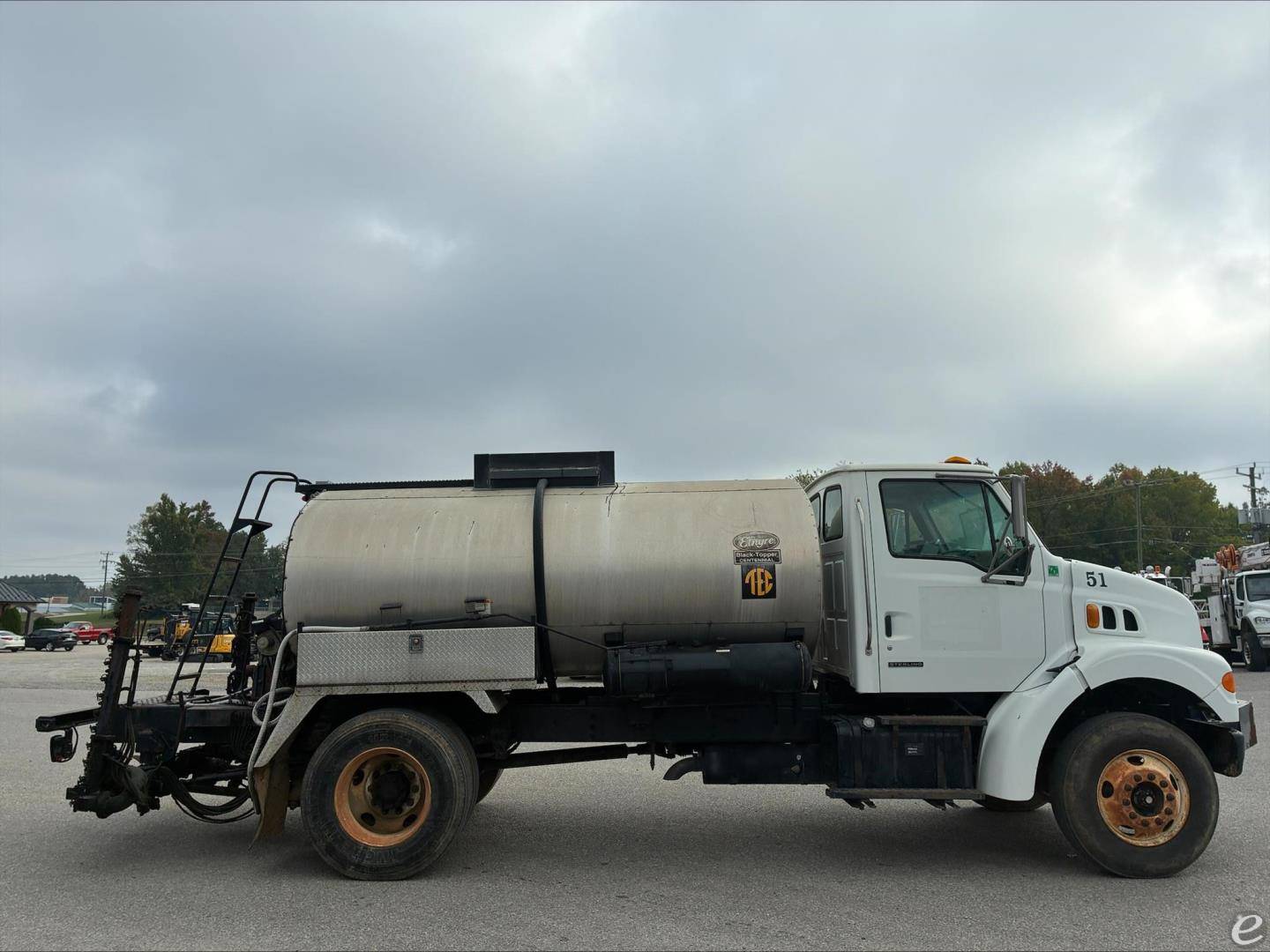 2004 Sterling L7500