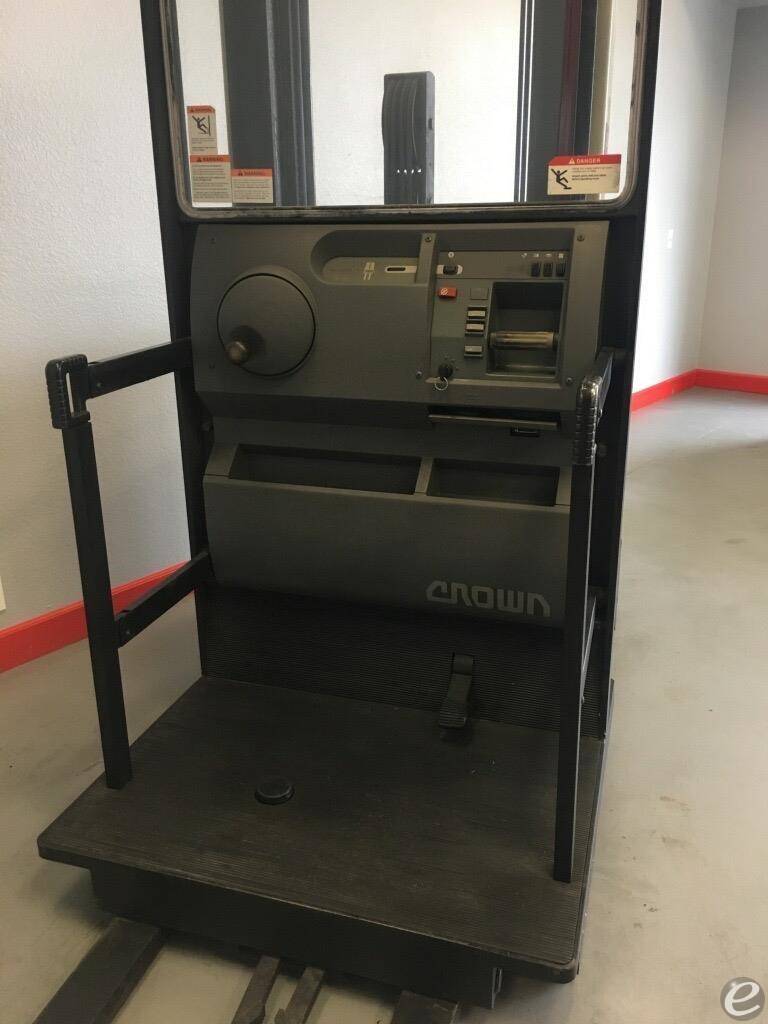 2002 Crown SP3020-30 Electric Order Picker - 123Forklift