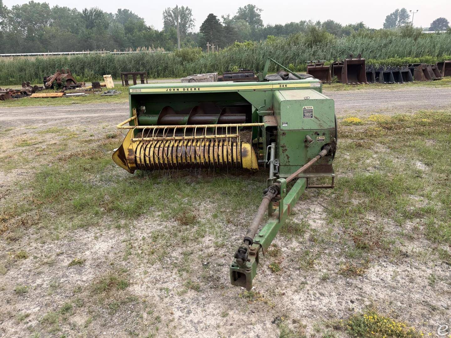 John Deere 346