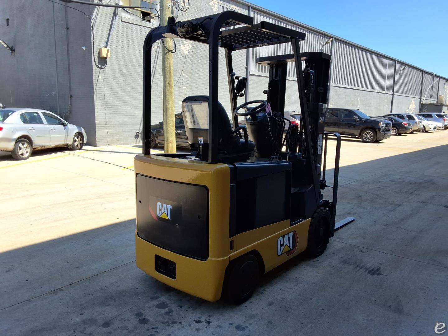 2012 Cat E5000