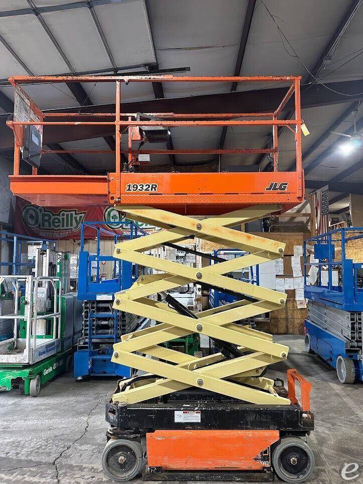 2018 JLG 1932R Electric Scissor Lift - 123Forklift
