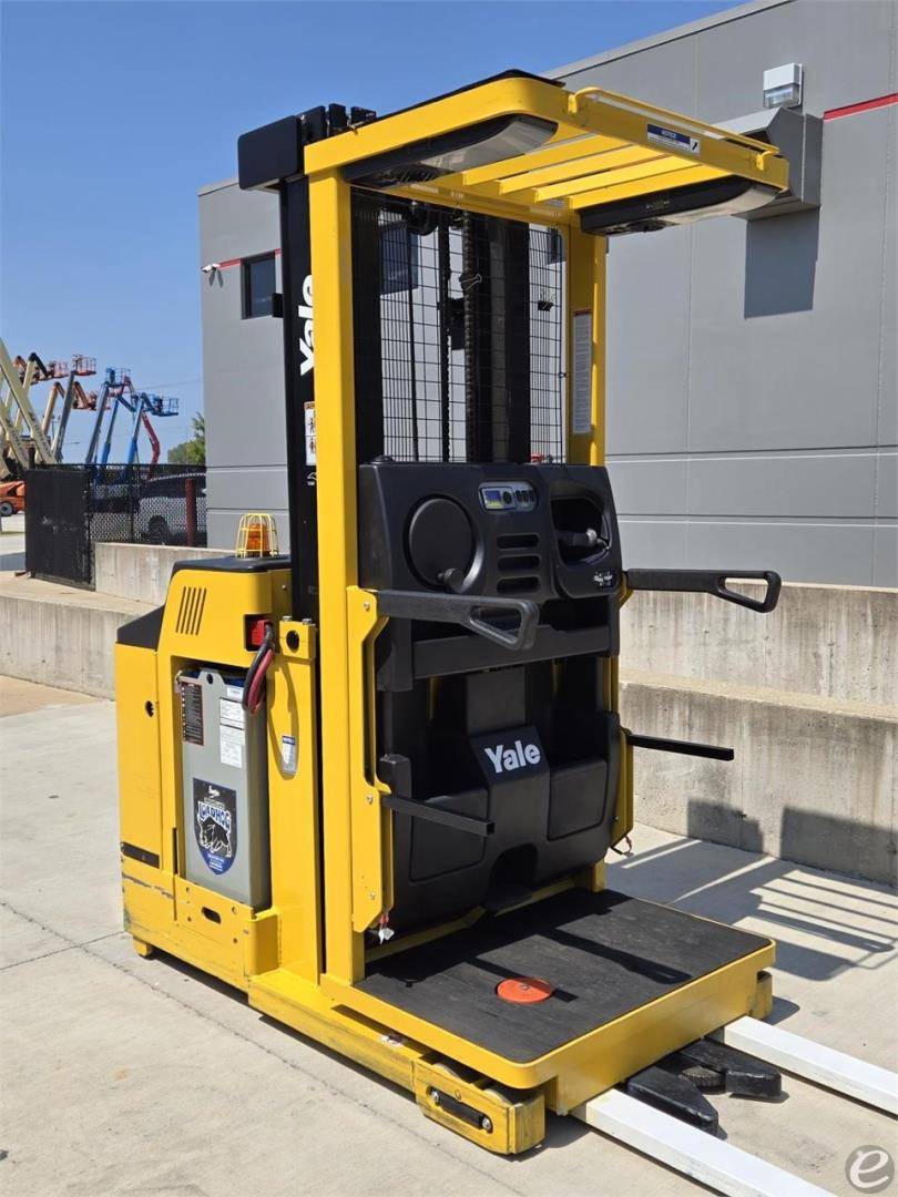 2021 Yale OS030BF Electric Order Picker - 123Forklift