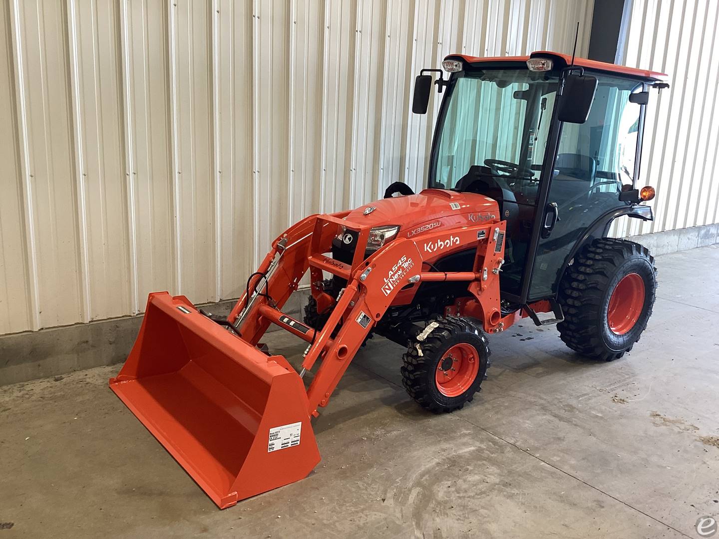 2023 Kubota LX3520HSDC