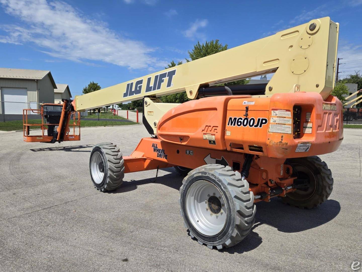 2015 JLG M600JP Dual Fuel Boom Lift - 123Forklift
