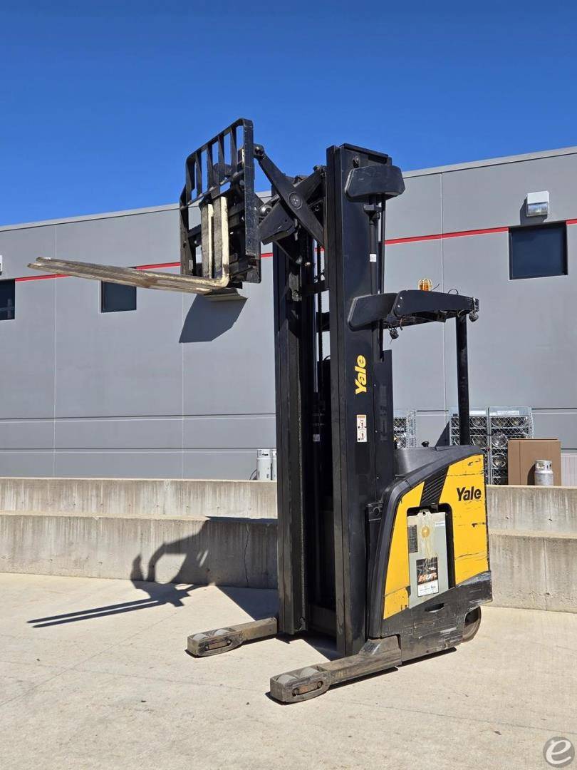 2022 Yale NR045EC