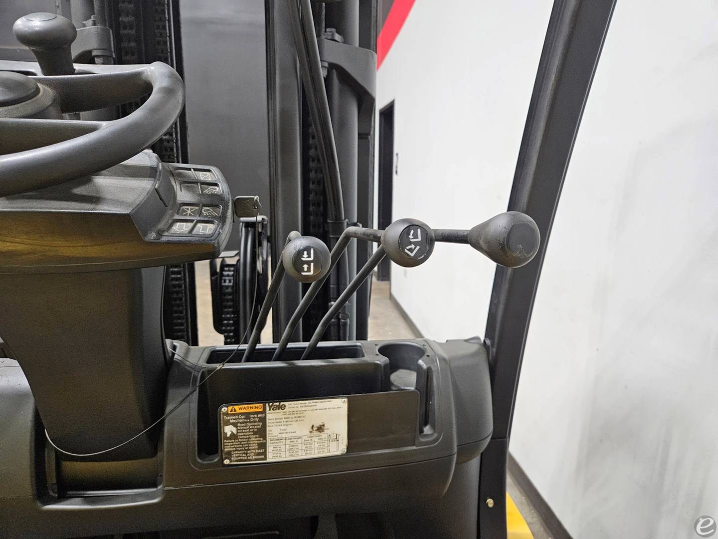 2015 Yale GLP060VX