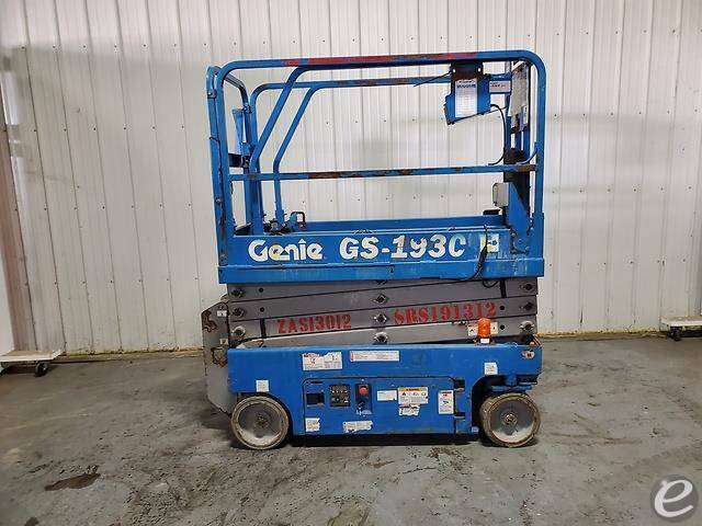 2013 Genie GS-1930 Electric Scissor...