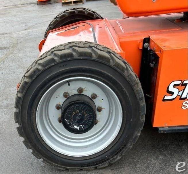 2015 JLG E450AJ
