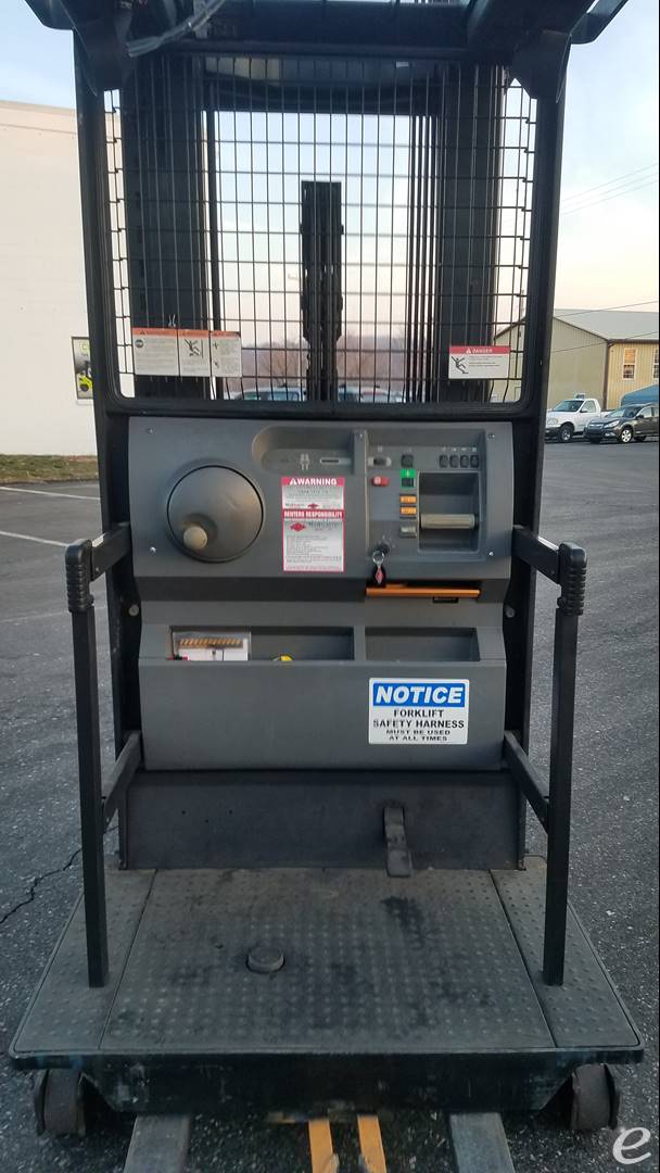 2007 Crown SP3420-30