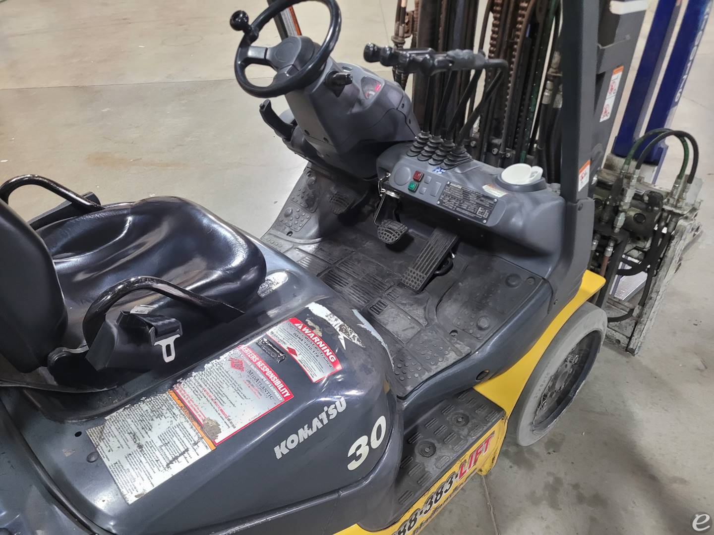 2016 Komatsu FG30SHT-16